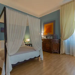 *** Couette-café Opera Boutique Italie